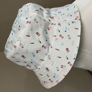Sephora reversible bucket hat